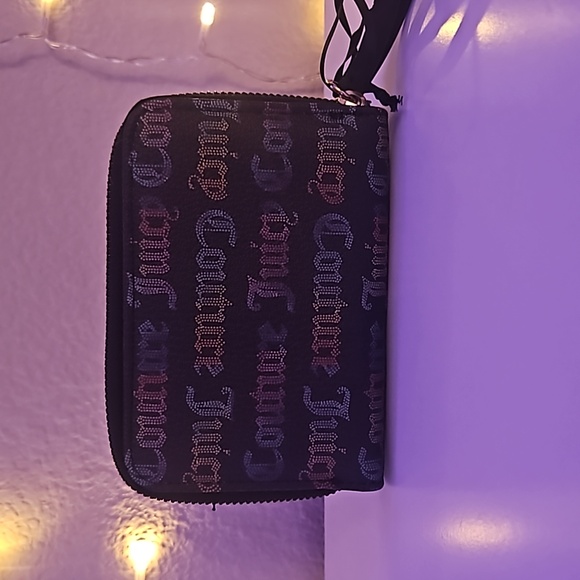 Juicy Couture Wallet - Picture 2 of 4